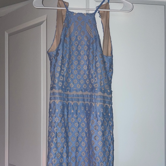 Light blue lace dress from Lulu’s. Open back worn once! - Picture 3 of 4